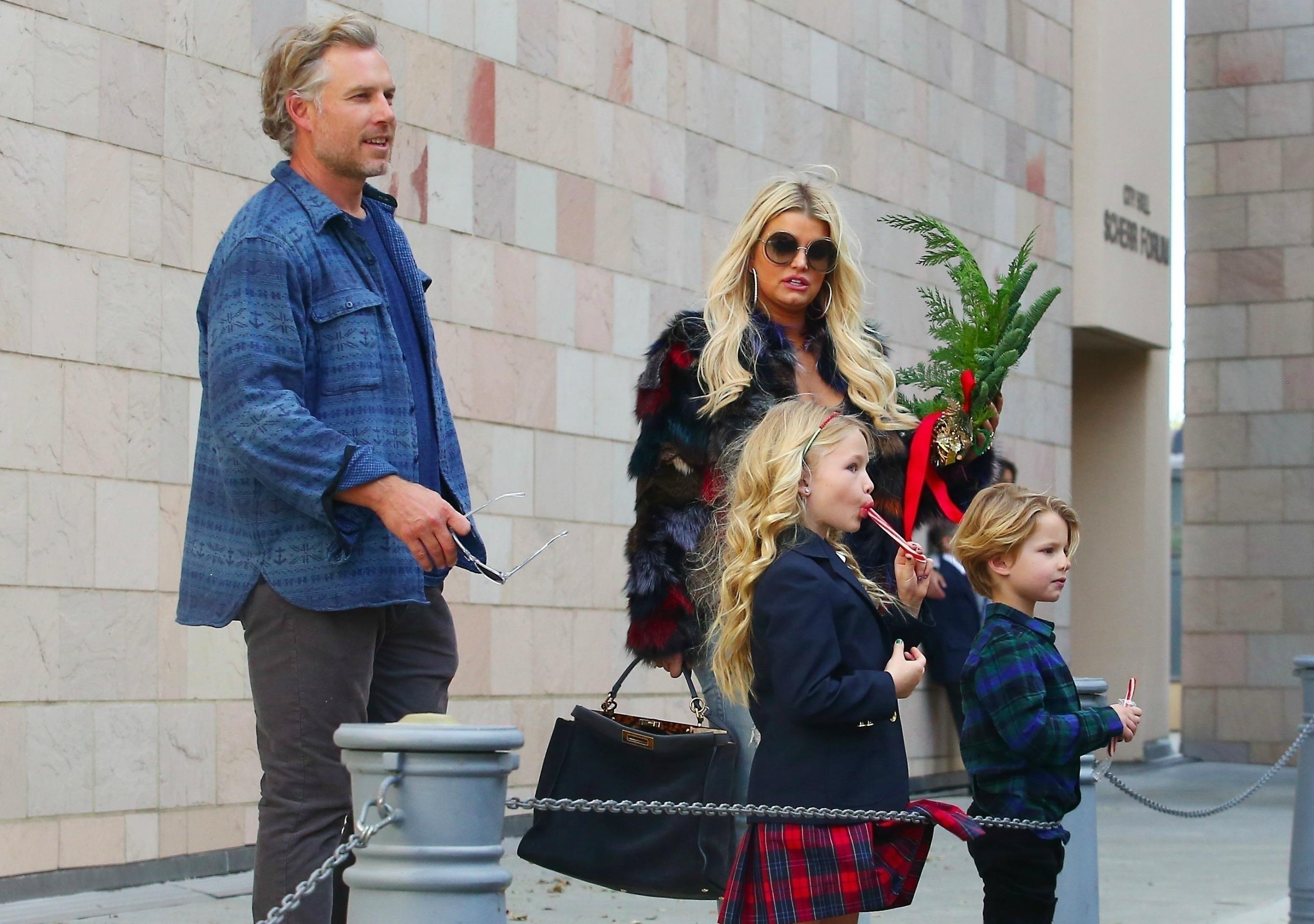 Jessica Simpson & Family Support Daughter Maxwell At Her School Show