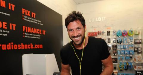Maksim Chmerkovskiy picked up a free replacement pair of SOL REPUBLIC  eartips at NY RadioShack store