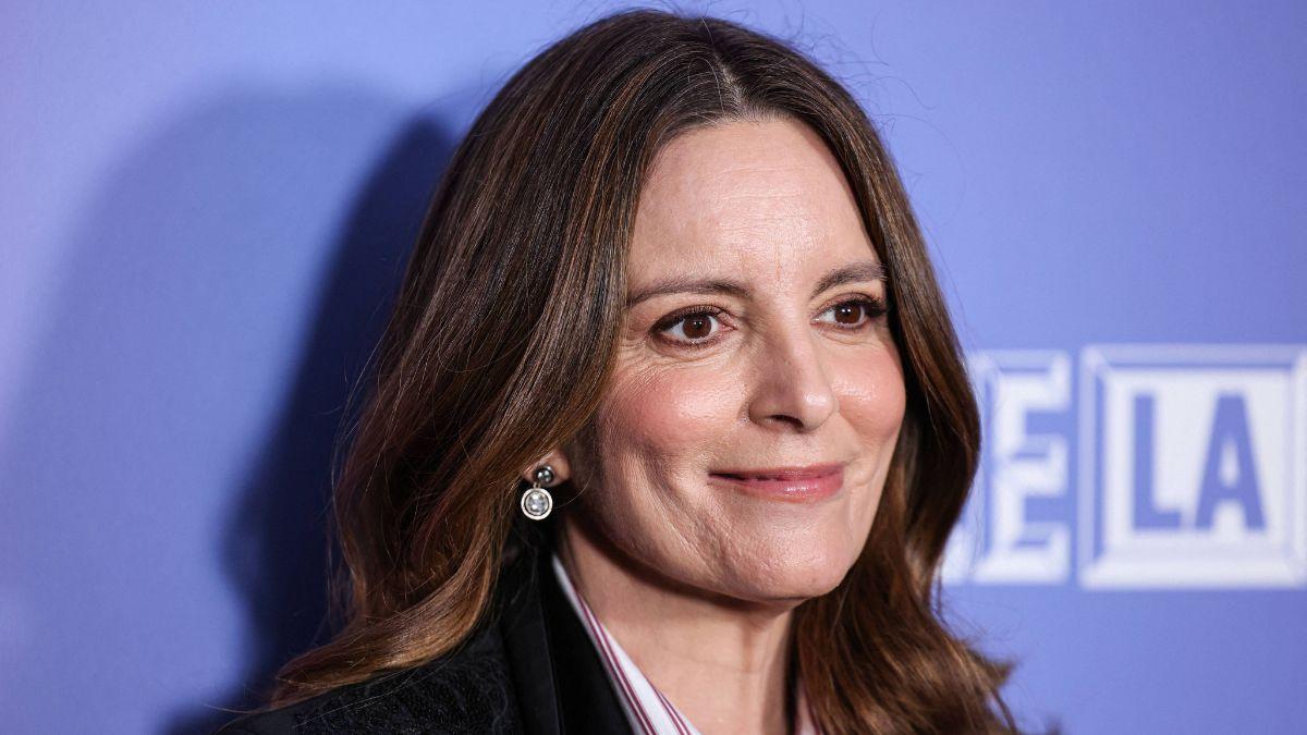 Image of Tina Fey recently sat next to Timothée Chalamet at a Knicks game.