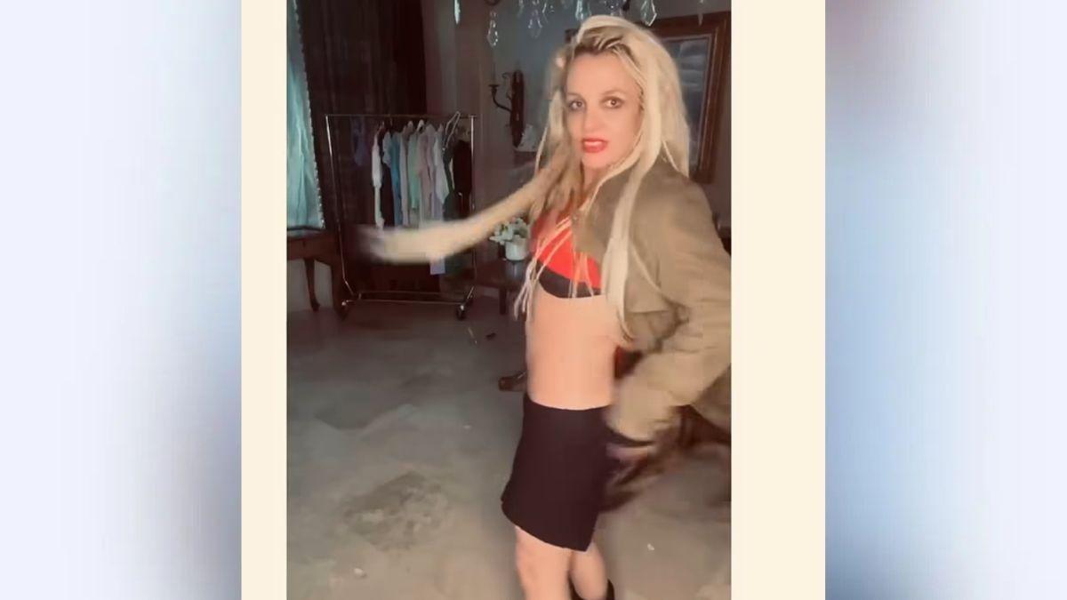 Photo of Britney Spears is back to posting dancing videos after taking a break from social media.