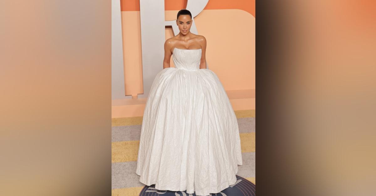 kim kardashians  oscars after party dress resembled gown kris humphries  wedding photos