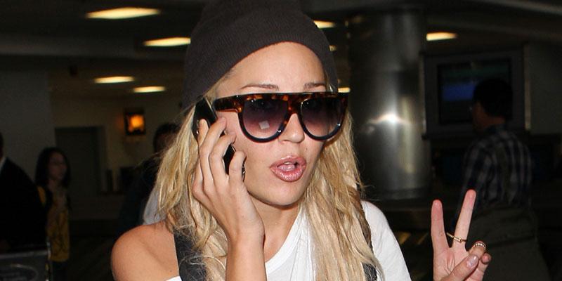 Amanda-Bynes-Still-In-Rehab-PP