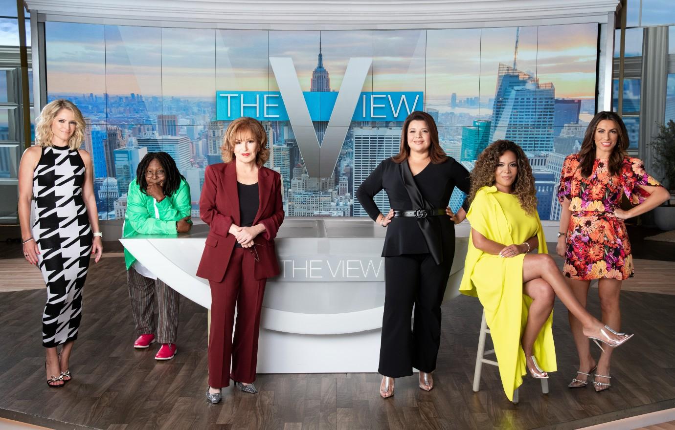 cast the view ignores alyssa farah griffin