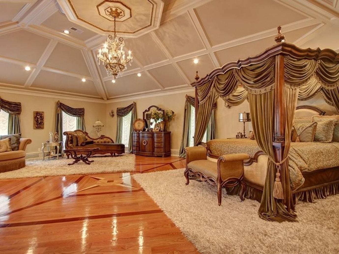 //Teresa giudice RHONJ mansion for sale