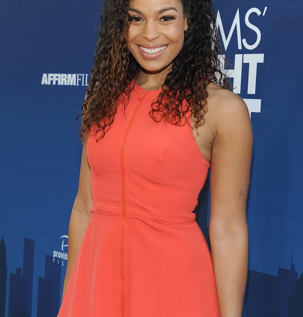 10 Female Celebs Who’ve Revealed How Much They Weigh