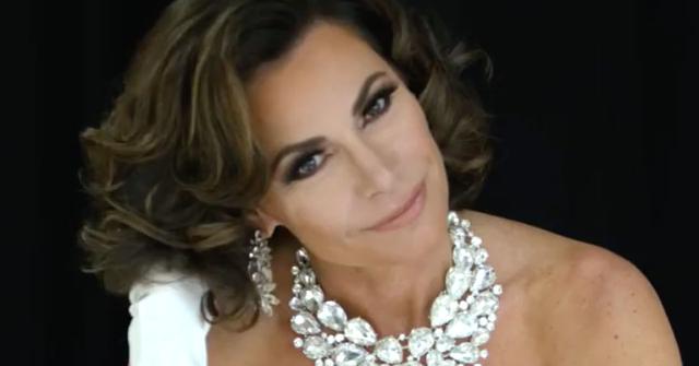 Luann De Lesseps In Feelin' Jovani Music Video