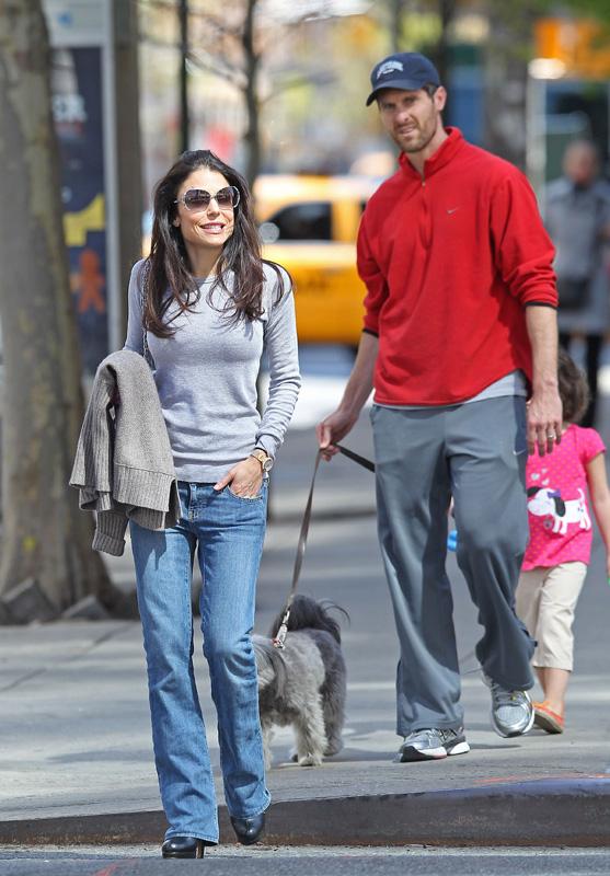 Bethenny Frankel and Jason Hoppy Enjoy a Stroll in NYC