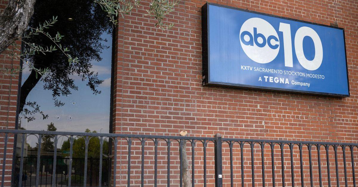photo of Jimmy Kimmel's show was reinstated on September 23