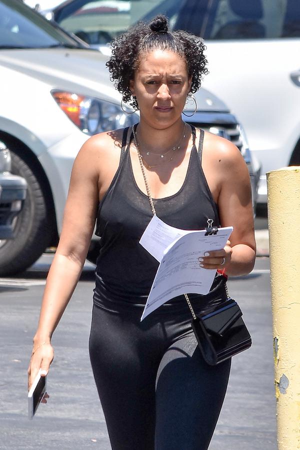 Tia Mowry Goes Without Makeup as she Drops a Package off at the UPS Store