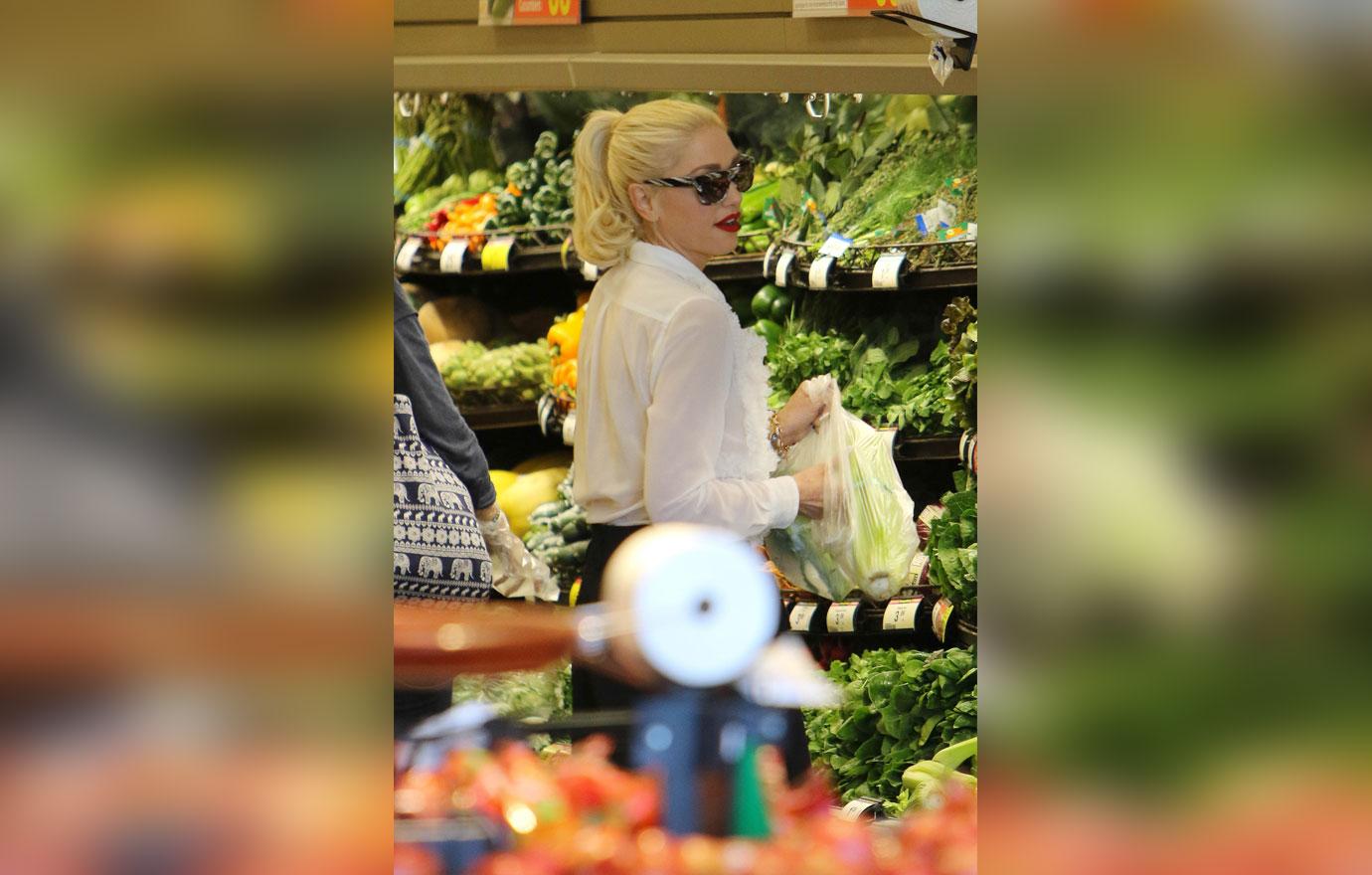 Gwen Stefani Son Kingston Grocery Store Photos 06