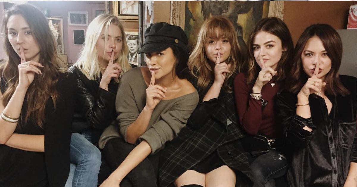 photo of 'PLL' cast.
