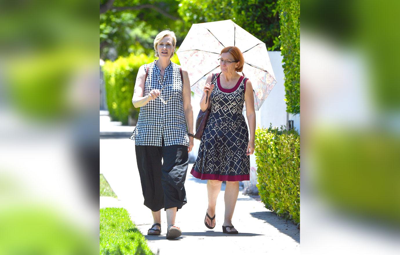 jane lynch and partner jennifer cheyene