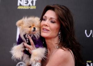 2011__08__Lisa Vanderpump Giggy Aug17ne 300&#215;213.jpg