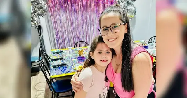 A photo of Jenelle Evans and Ensley.