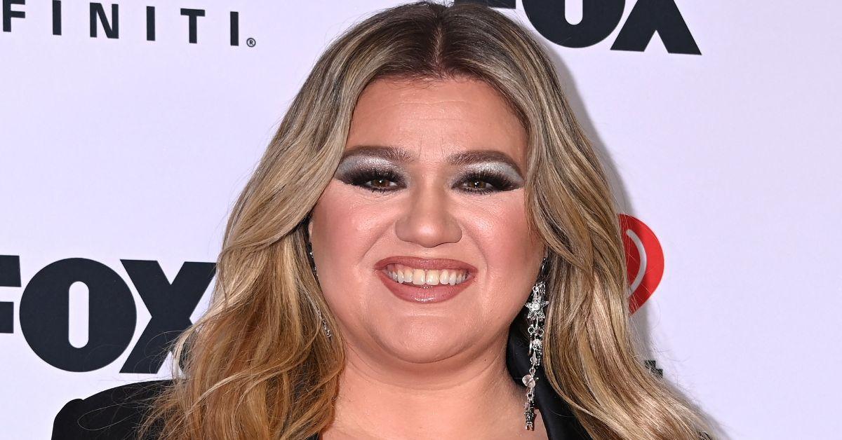 Kelly Clarkson's Net Worth (2024): Divorce Costs, Voice Salary & Talk Show  Salary - Parade