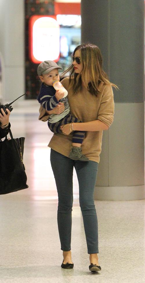 Miranda was spotted with her son, Flynn, while wearing a cozy