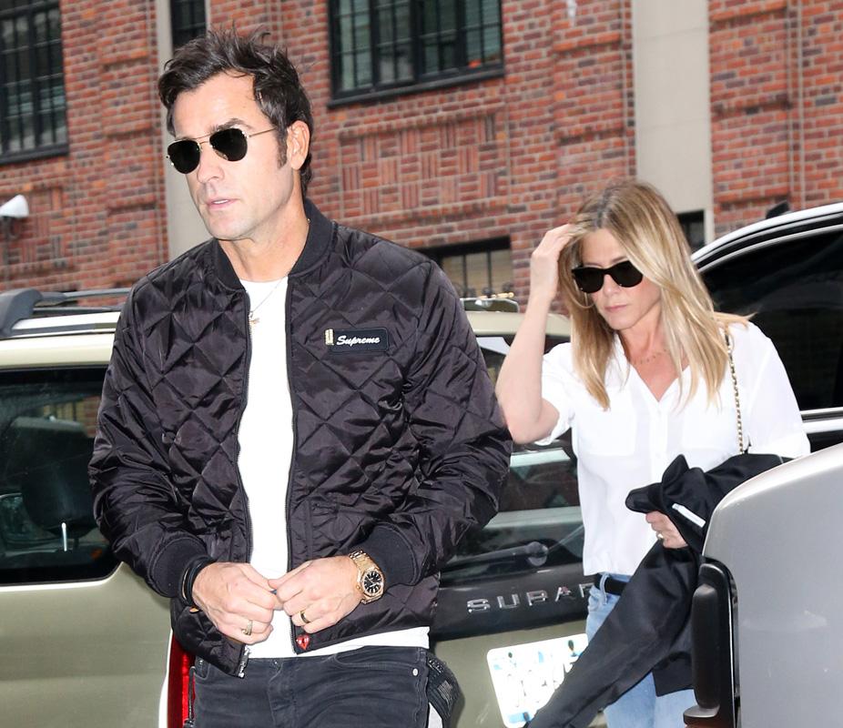 Jennifer Aniston &amp; Justin Theroux Out In New York