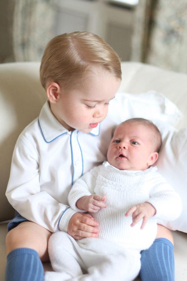 Prince george princess charlotte royal portrait 04