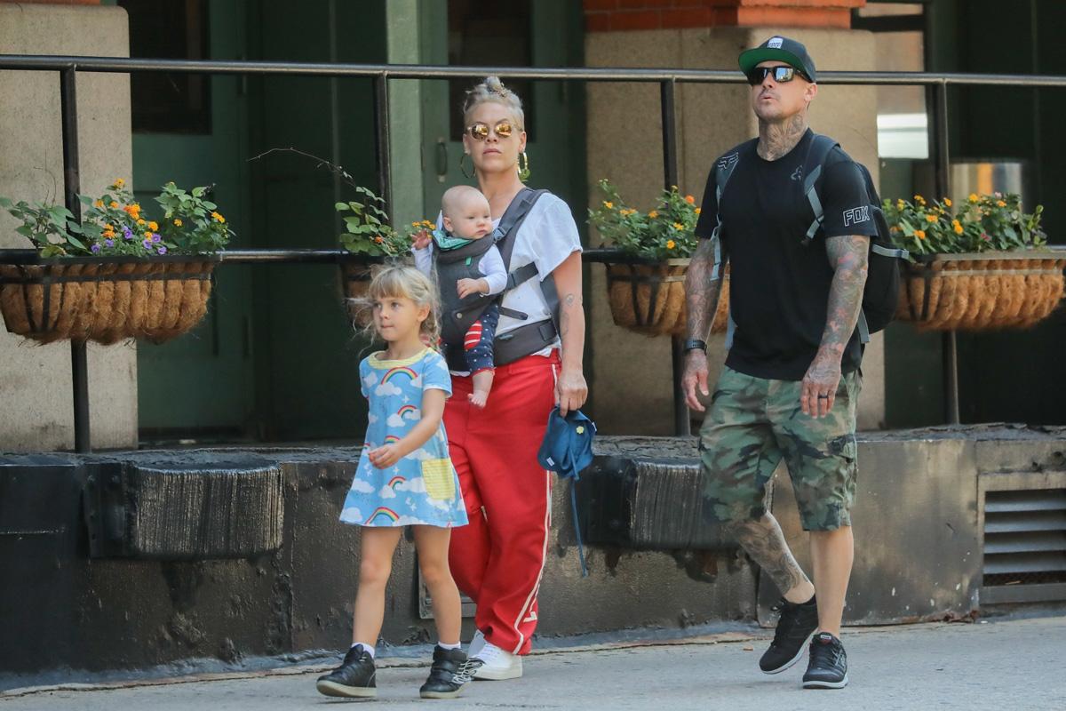 Pink enjoys Independence Day with her loved ones