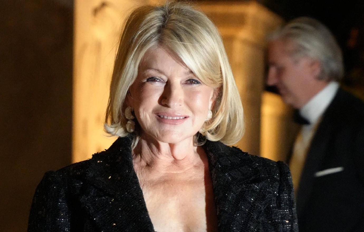 martha stewart trashes netflix lazy documentary flew private jet