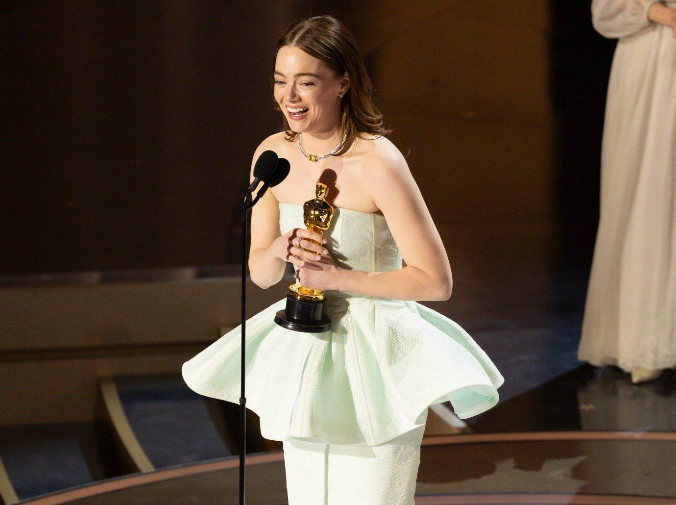 did emma stone call jimmy kimmel prick after jab poor things oscars