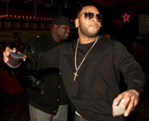 2010__12__Flo_Rida_Dec3newsnea 300×244.jpg