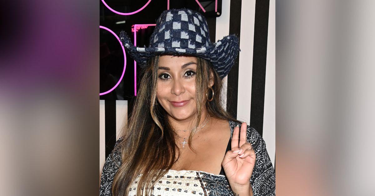 snooki fans hyped after jersey shore star falls inside a nightclub