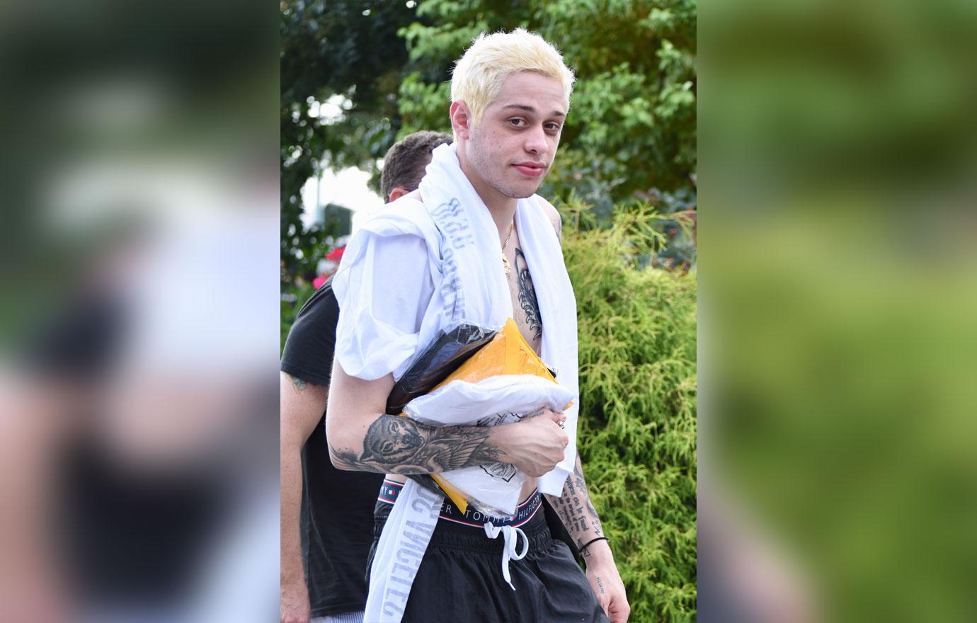 Pete Davidson Walking Shirtless Kaia Gerber