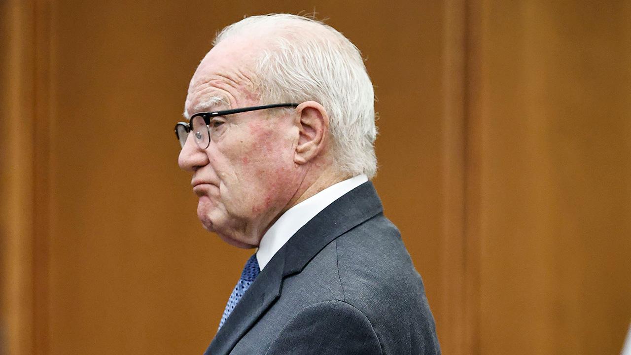 photo of The holdout juror in the Lindsay Clancy trial allegedly called her lawyer 'a scumbag.'