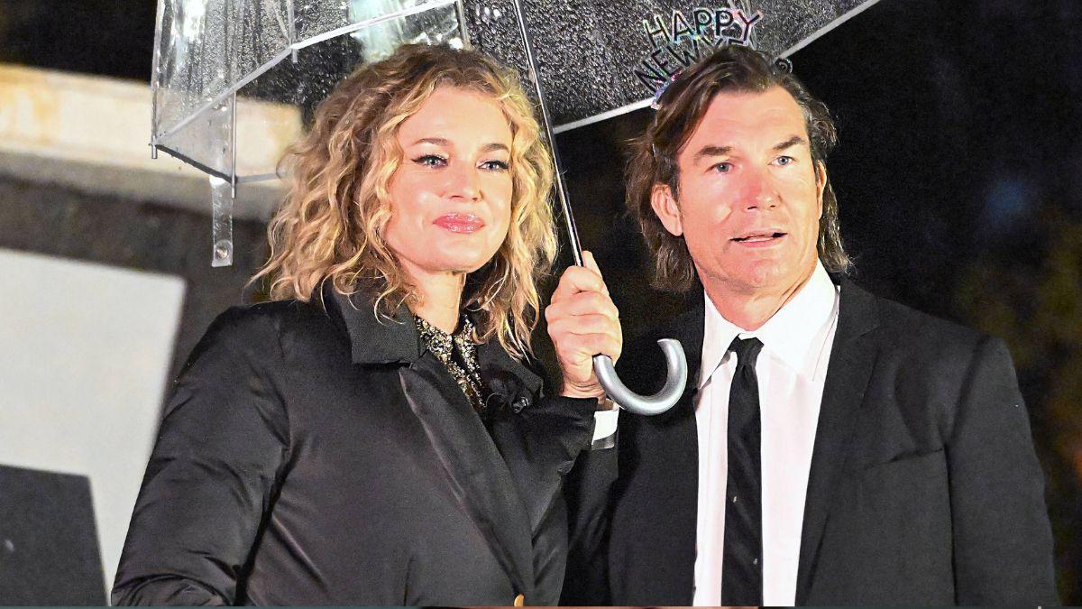 image of jerry o Connell  and Rebecca romijin