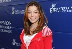 2011__06__Alyson_Hannigan_June3newsnea 300×205.jpg