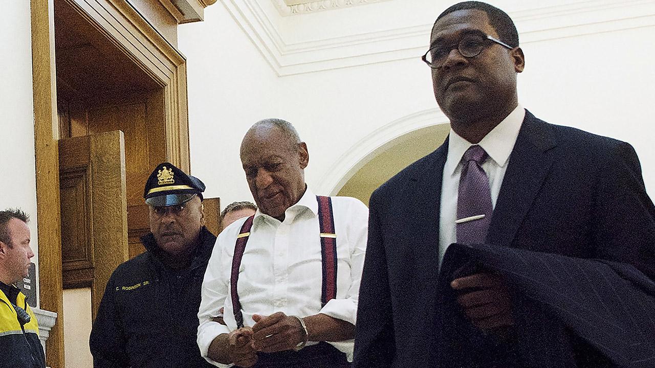 Photo of Bill Cosby reportedly has ignored requests to file financial records.