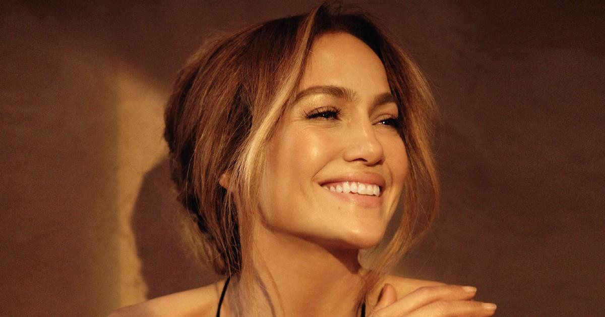 Jennifer Lopez, 51, Posts Makeup-Free Selfie on Instagram