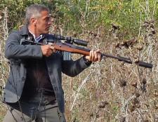 2009__10__34664pcn_clooneygun01 225×174.jpg