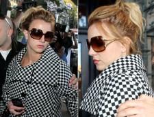 2010__03__Britney_Spears_March5_57main 225×172.jpg