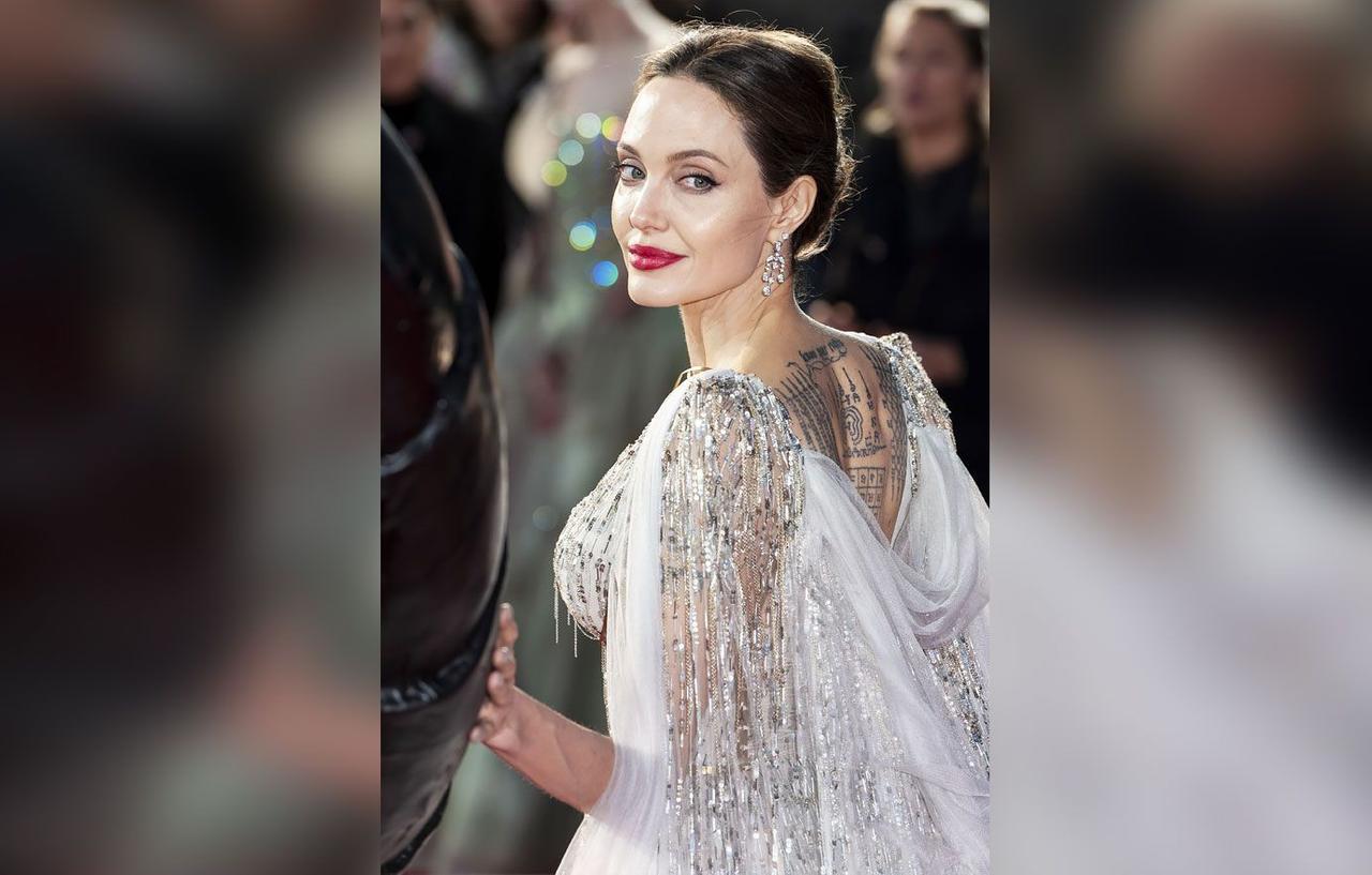 Five Philanthropic Female Celebrities Photos