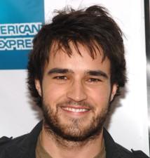 2010__02__justin_mentell_Feb2_MB 214×225.jpg