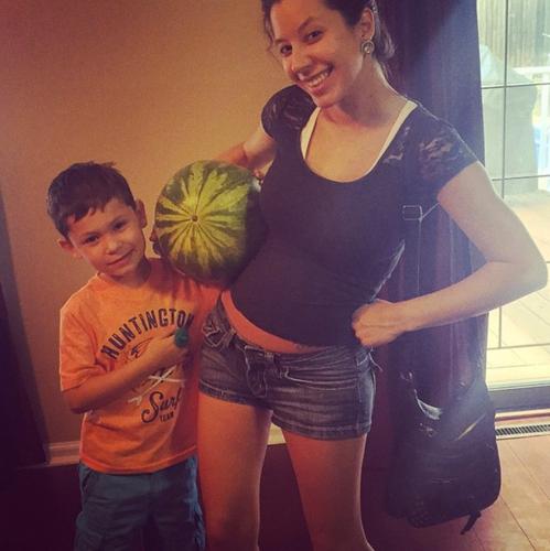 Jo Riveras Girlfriend Vee Torres Goes Topless For Pregnancy Photo Shoot See The Teen Mom 2 