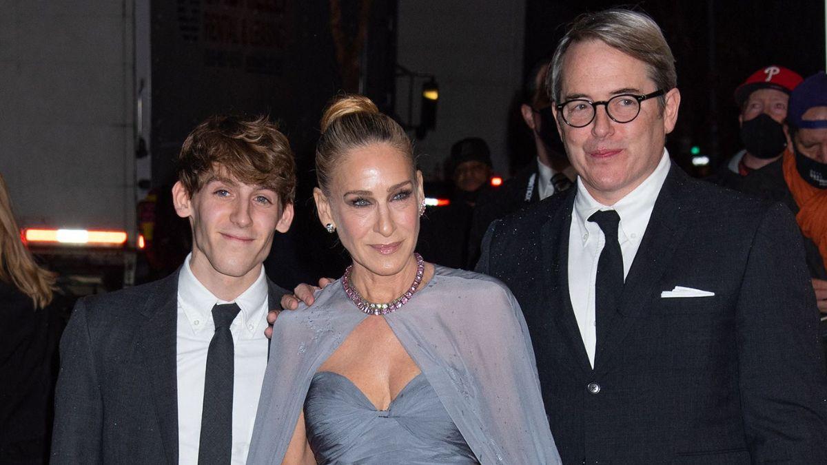 Photo of James, Sarah Jessica Parker and Matthew Broderick