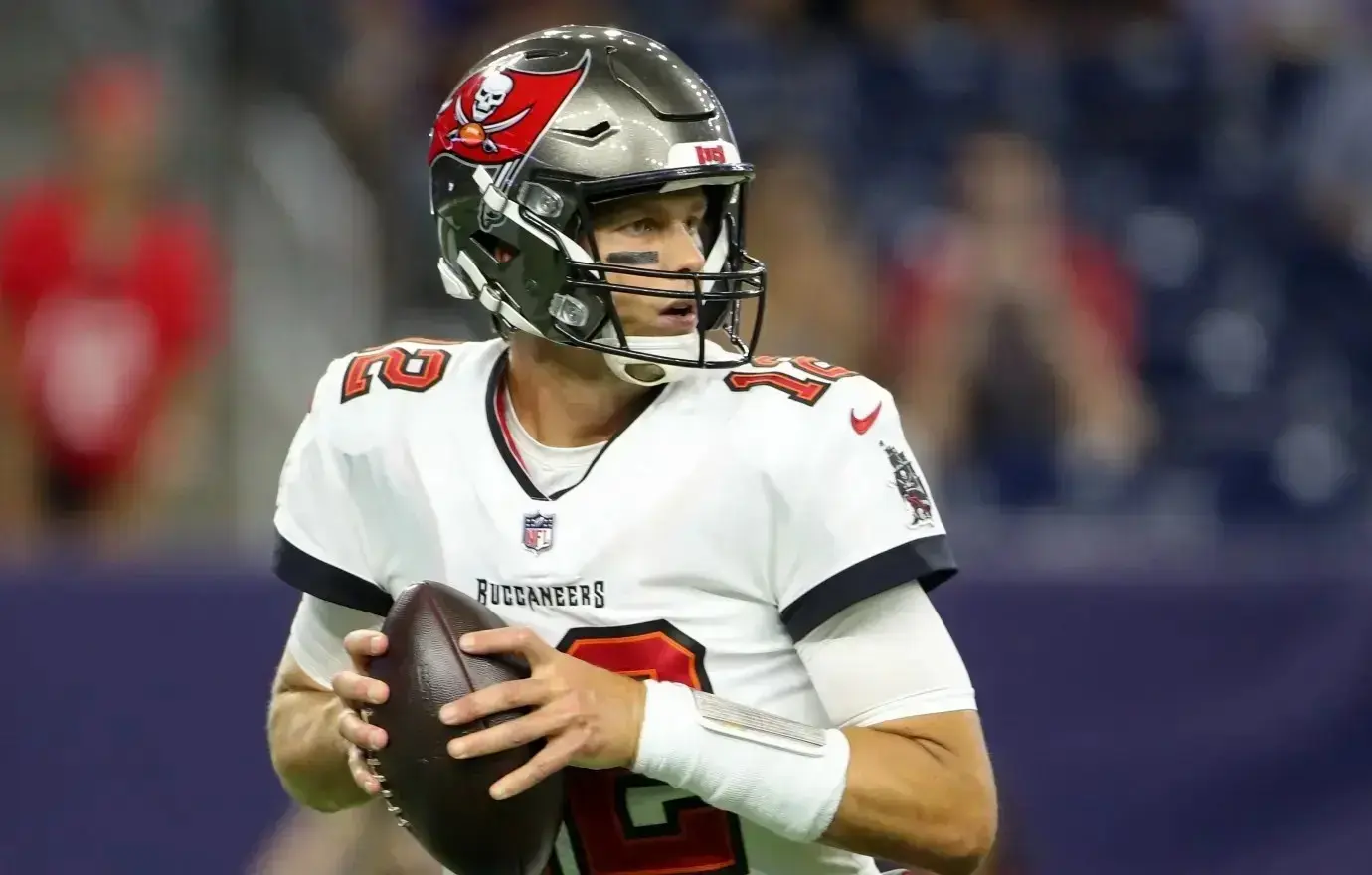 Tom Brady Not Wearing Captain Patch For Buccaneers' Game Vs