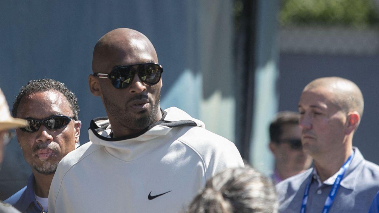 Image of Kobe Bryant kept finding reasons to visit Zeta-Jones' house.