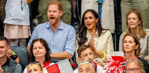 meghan markle prince harry urged lose anumosity toward royals save reputation