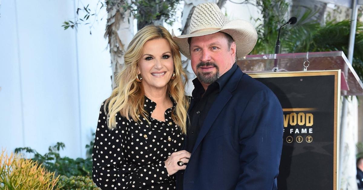 Photo of Trisha Yearwood and Garth Brooks