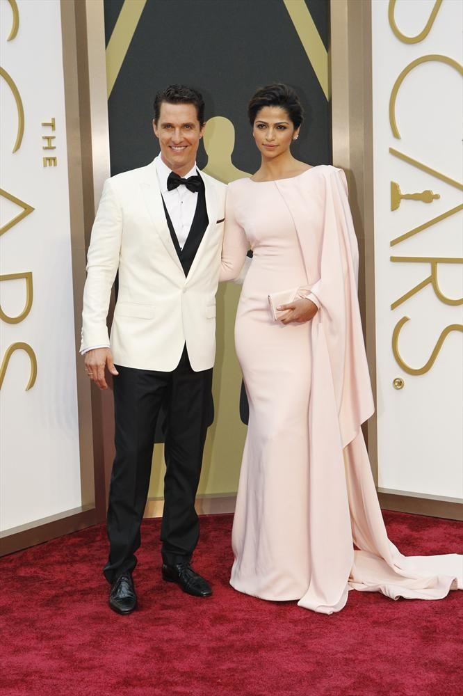 MATTHEW MCCONAUGHEY, CAMILA ALVES