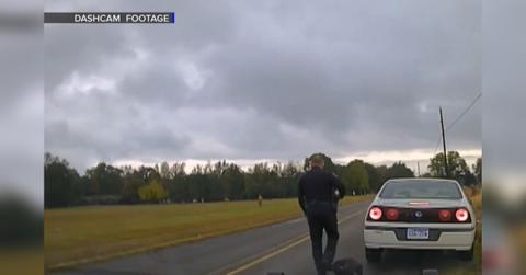hitchhiker flee vehicle like forrest gump police dashcampp