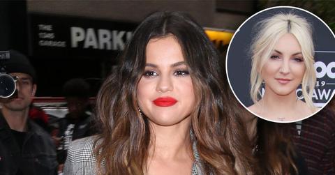 Selena Gomez Kisses Julia Michaels