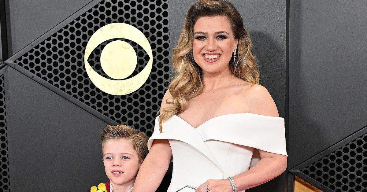 Photo of Kelly Clarkson