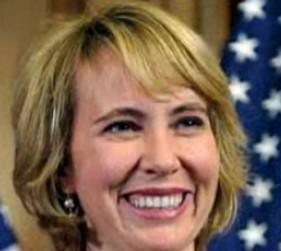2011__01__Gabrielle_Giffords_Jan14news 281×300.jpg