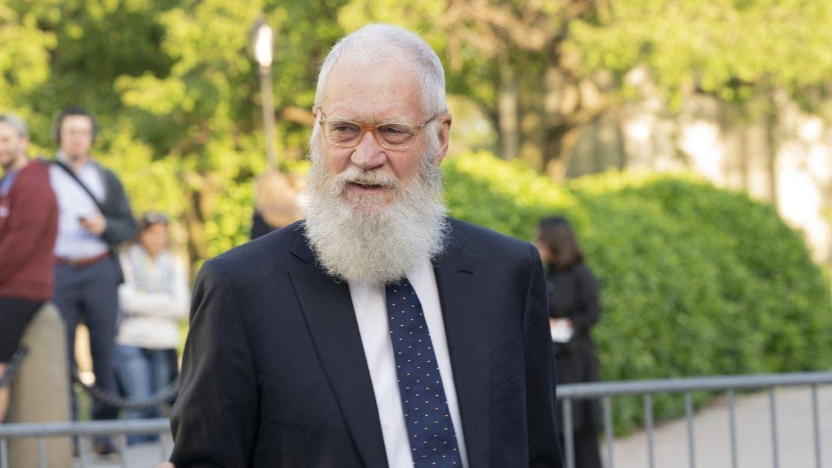 Image of David Letterman questioned the network’s financial explanation.