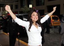 2010__03__Bethenny_Frankel_March29_59 225&#215;161.jpg